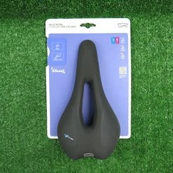 Selle Royal Forum Athletic Black Saddle Ref: E/U/H