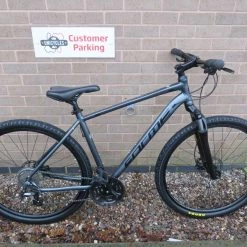 FORME PEAK TRAIL HYBRID BIKE 18 INCH ADULT ALUMINIUM FRAME EX DISPLAY Ref 16447