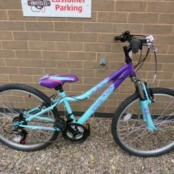 APOLLO VIVID GIRLS MOUNTAIN BIKE 12 INCH FRAME 24 INCH WHEELS Ref 16657