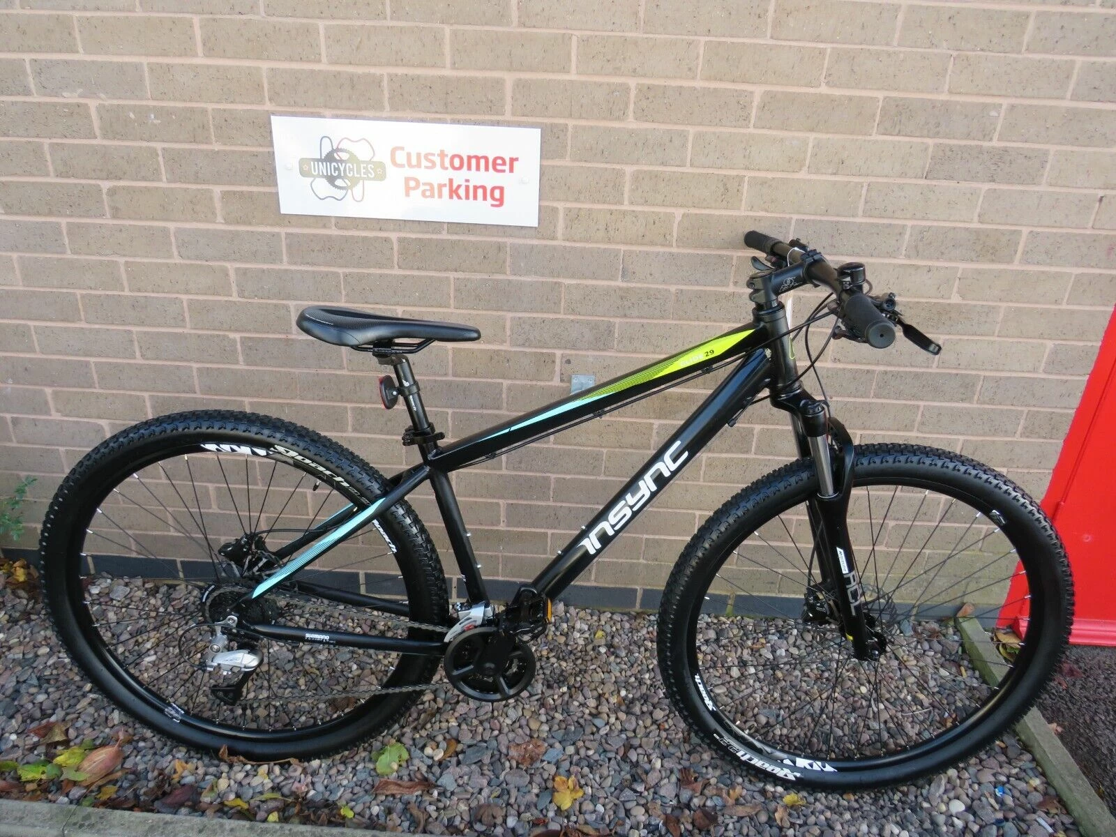 INSYNC GLIDE 29 ER MOUNTAIN BIKE 17 INCH ALUMINIUM FRAME EX DISPLAY Ref 16287 1 INSYNC GLIDE 29 ER MOUNTAIN BIKE 17 INCH ALUMINIUM FRAME EX DISPLAY Ref 16287