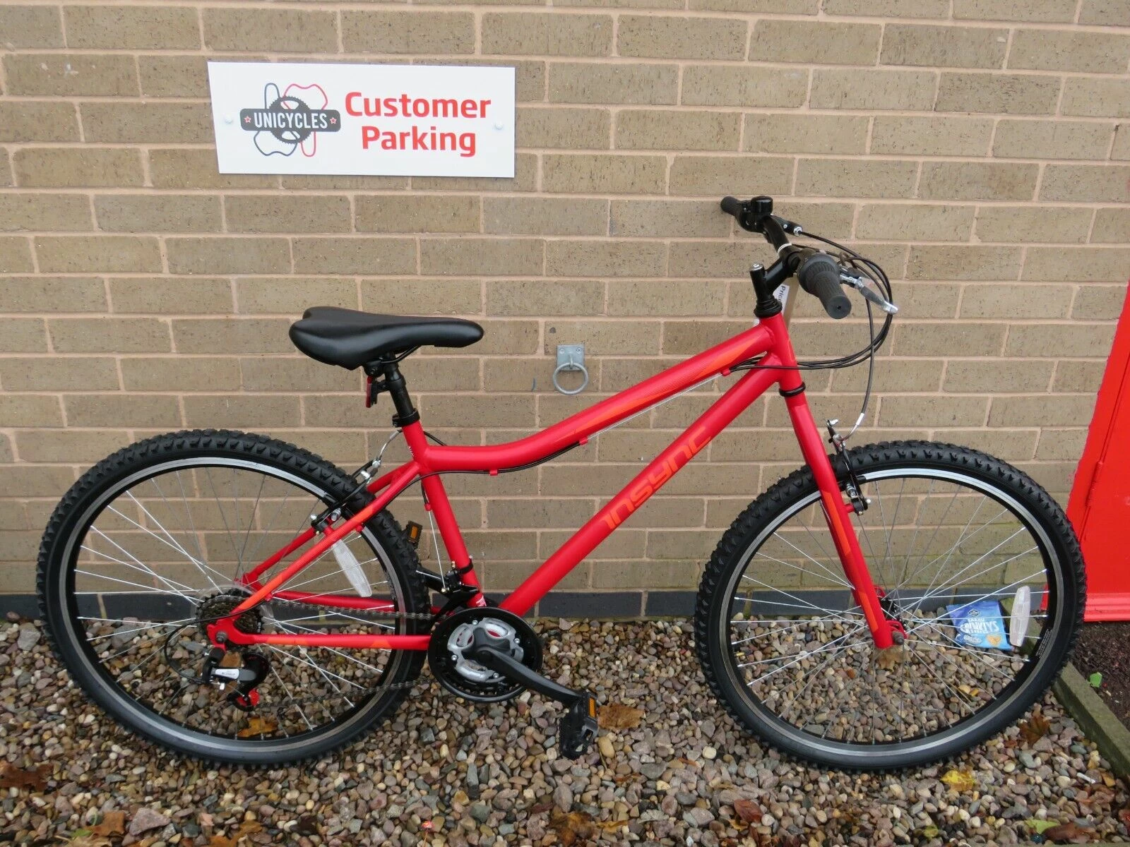 INSYNC BREEZE MOUNTAIN BIKE 16 INCH FRAME NEW EX DISPLAY REF 16178 1 INSYNC BREEZE MOUNTAIN BIKE 16 INCH FRAME NEW EX DISPLAY REF 16178