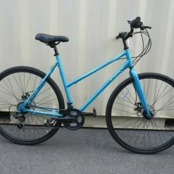 INSYNC CARINA LADIES HYBRID BIKE 21 INCH ADULTS SPORTS FRAME Ref 12540