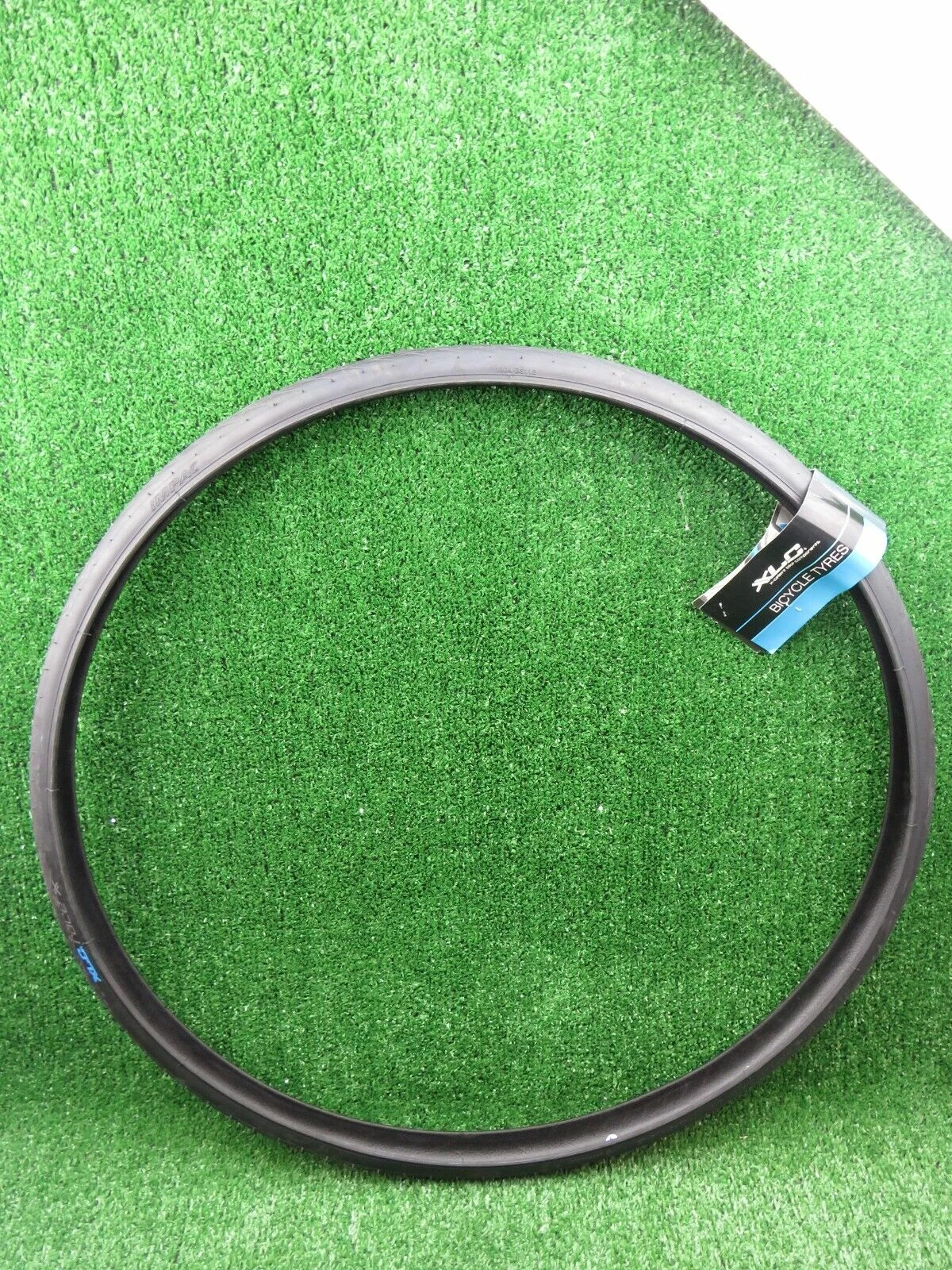 XLC Race X 700 X 25C / 25X622 Tyre - Genuine Ref(H,E) 1 XLC Race X 700 X 25C / 25X622 Tyre - Genuine Ref(H,E)