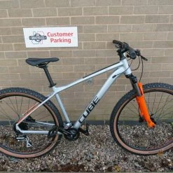 CUBE AIM RACE 2.9 MOUNTAIN BIKE 20 INCH ALUMINIUM FRAME EX DISPLAY Ref 16389