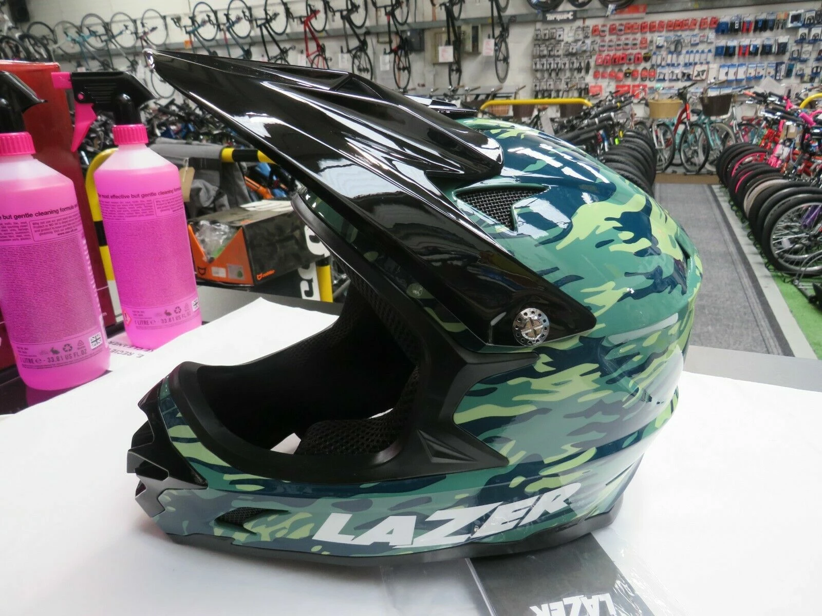 Lazer Phoenix+ Helmet Small(54-61cm) Black Camo Green NEW (REF:H/E) 1 Lazer Phoenix+ Helmet Small(54-61cm) Black Camo Green NEW (REF:H/E)