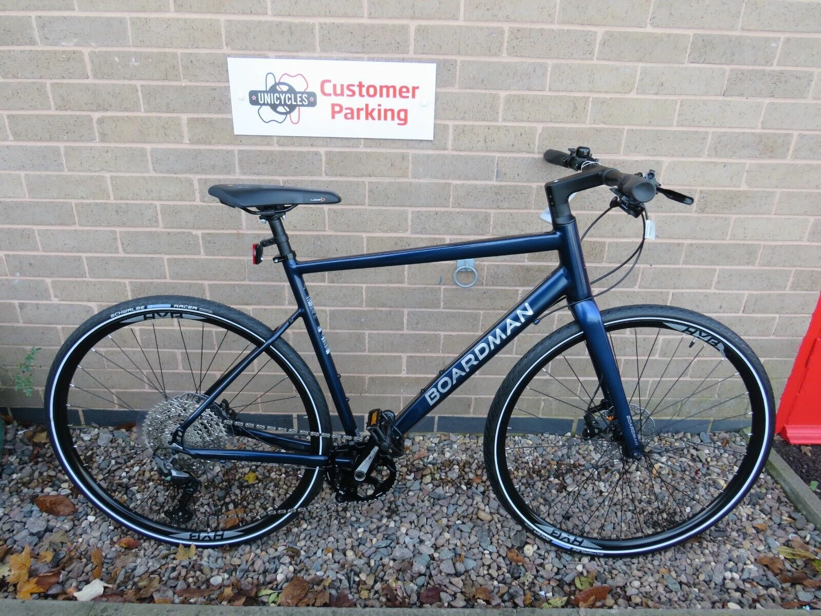 BOARDMAN HYB 8.9 HYBRID SPORTS BIKE 54 CM ADULTS ALUMINIUM FRAME New Ref 16227 1 BOARDMAN HYB 8.9 HYBRID SPORTS BIKE 54 CM ADULTS ALUMINIUM FRAME New Ref 16227