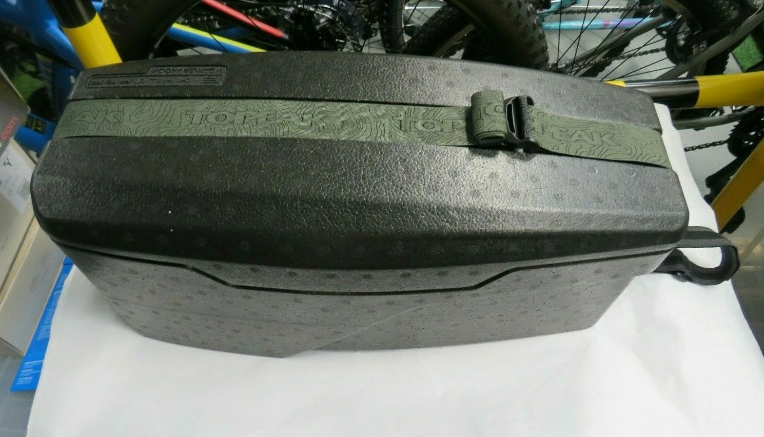 Topeak E-Xplorer TrunkBox Battery Storage Box/ Picnic Cool Box NEW No Box Ref: E 1 Topeak E-Xplorer TrunkBox Battery Storage Box/ Picnic Cool Box NEW No Box Ref: E