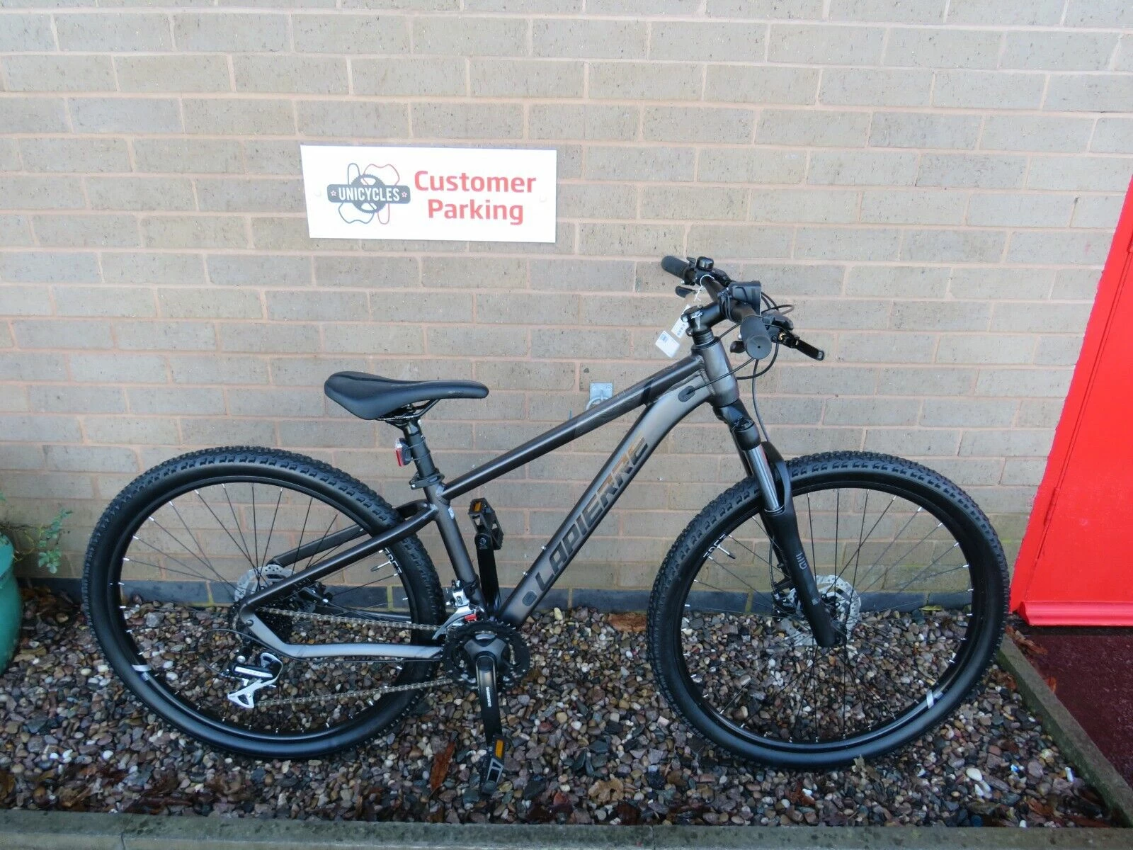 Basil Pluto Wicker Front Dog Basket 53007 Inc Mounting Clamp And Cushion - REF:H 1 Basil Pluto Wicker Front Dog Basket 53007 Inc Mounting Clamp And Cushion - REF:H