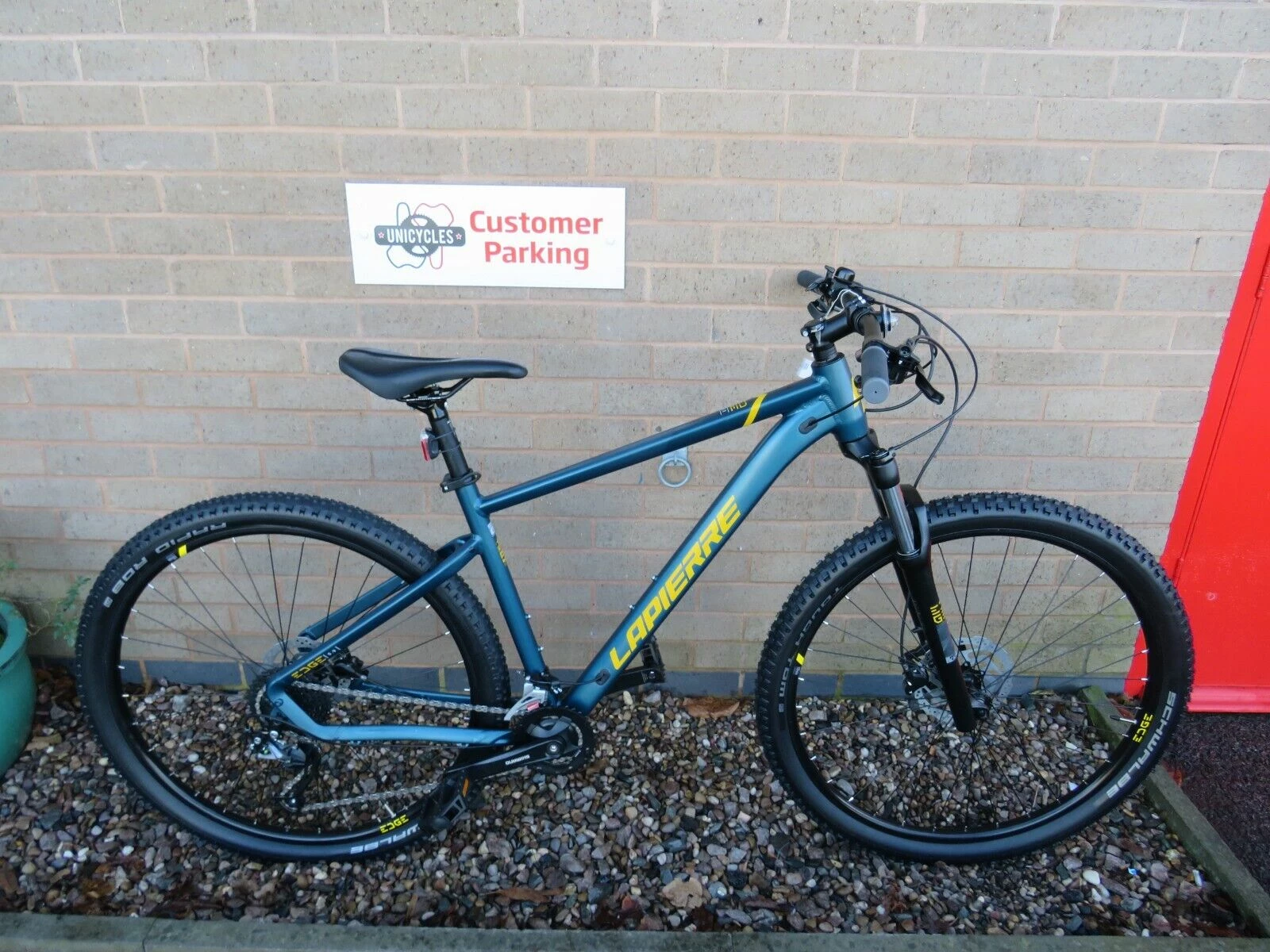 LAPIERRE EDGE 5.9 MOUNTAIN BIKE 20 INCH ALUMINIUM FRAME NEW EX DISPLAY Ref 16348 1 LAPIERRE EDGE 5.9 MOUNTAIN BIKE 20 INCH ALUMINIUM FRAME NEW EX DISPLAY Ref 16348